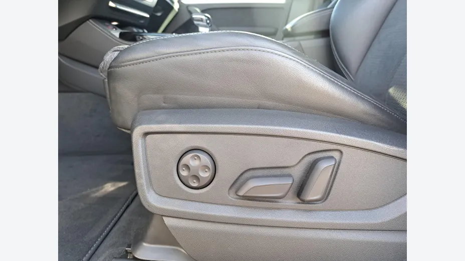 AUDI SQ5 -