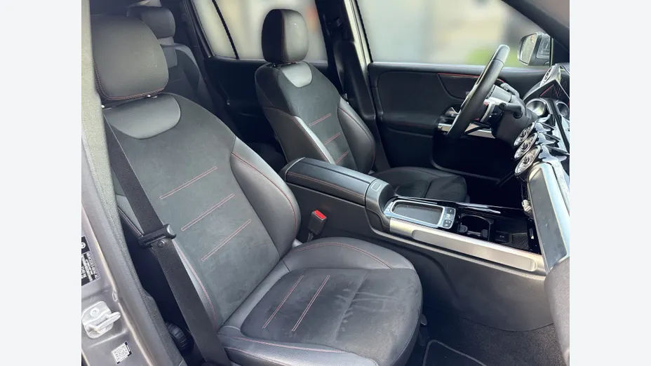 MERCEDES-BENZ GLB GLB 200 mHEV AMG Line 7G-DCT