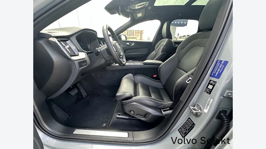 VOLVO XC60 XC60 T8 Plug-In Hybrid AWD Ultra Black Edition aut