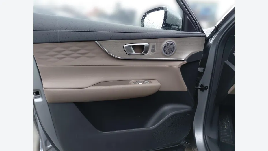 CHERY Tiggo 8 -