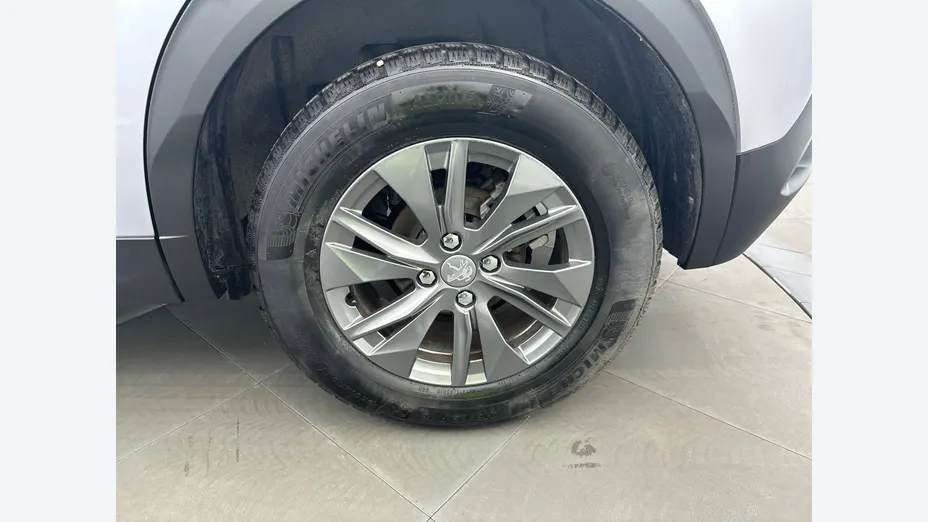 PEUGEOT 2008 -