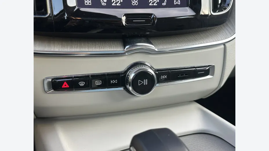 VOLVO XC60 XC60 T6 Plug-In Hybrid AWD Core aut