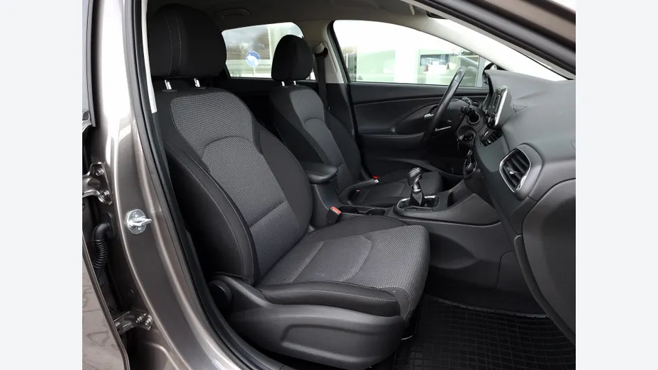 HYUNDAI i30 i30 1.0 T-GDI Modern
