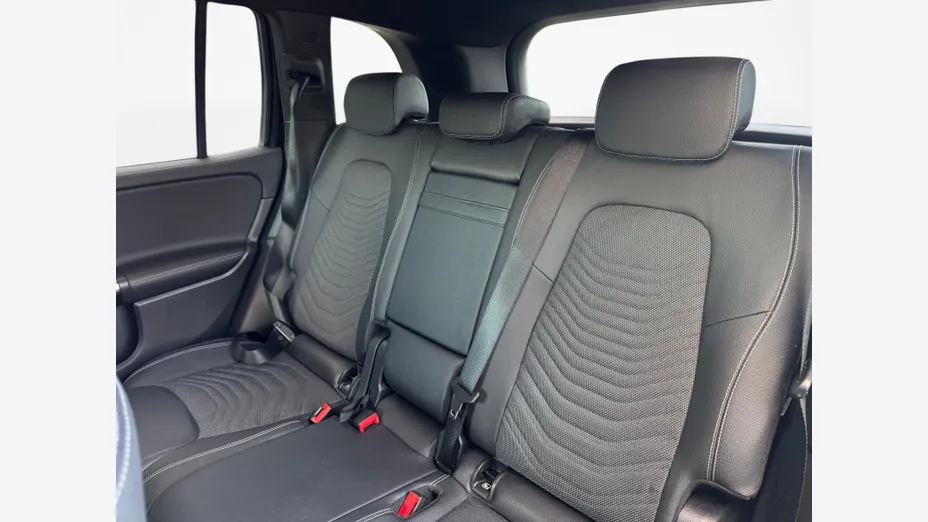 MERCEDES-BENZ GLB GLB 200 7G-DCT