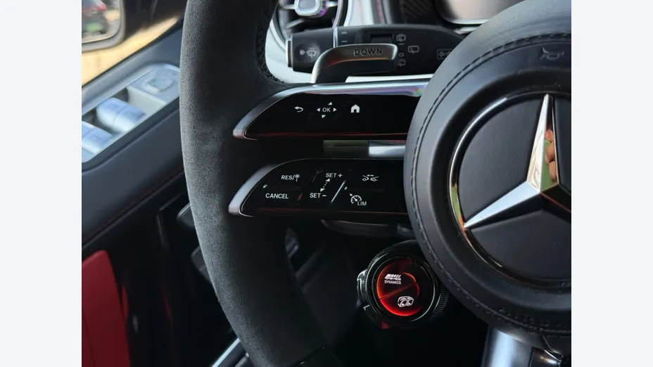 MERCEDES-BENZ Klasa G AMG G 63 mHEV 9G-TCT
