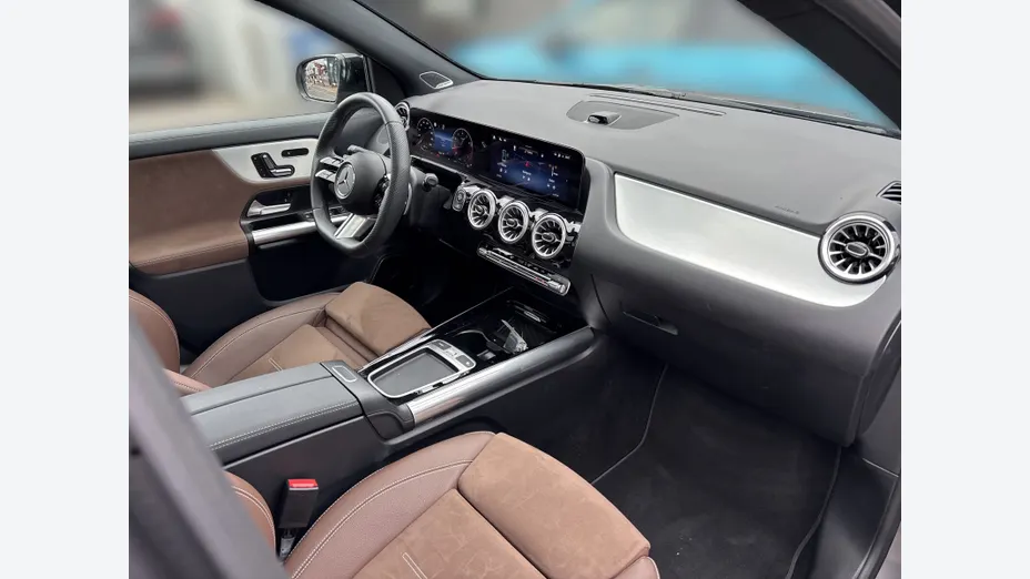MERCEDES-BENZ GLA GLA 200 mHEV AMG Line 7G-DCT