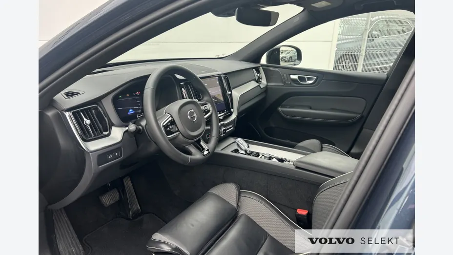 VOLVO XC60 XC60 T8 Plug-In Hybrid AWD Ultimate Dark aut