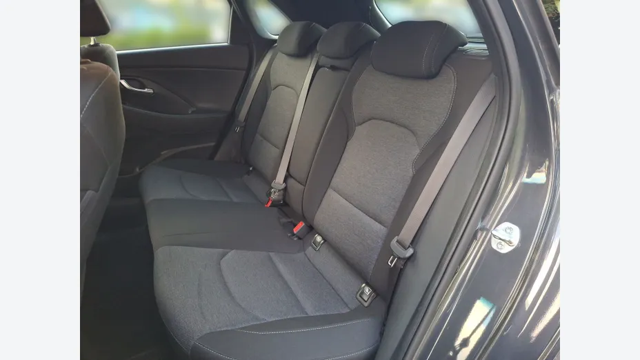 HYUNDAI i30 i30 1.0 T-GDI Smart DCT
