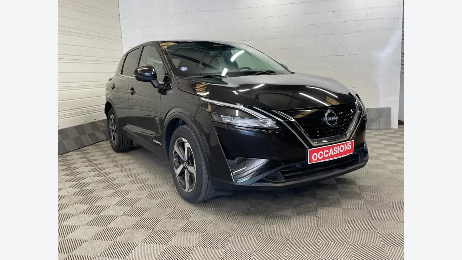 NISSAN Qashqai -