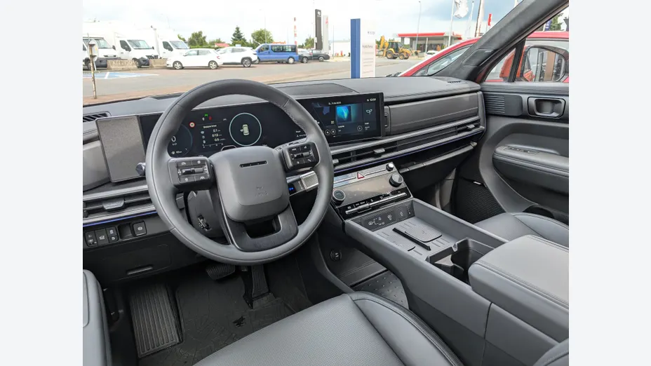 HYUNDAI Santa Fe Santa Fe 1.6 T-GDI HEV Calligraphy 4WD aut 6os.