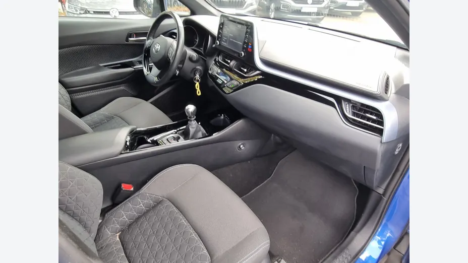 TOYOTA C-HR C-HR 1.2 T Style
