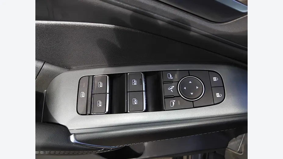 NISSAN Qashqai Qashqai 1.3 DIG-T mHEV N-Connecta Xtronic