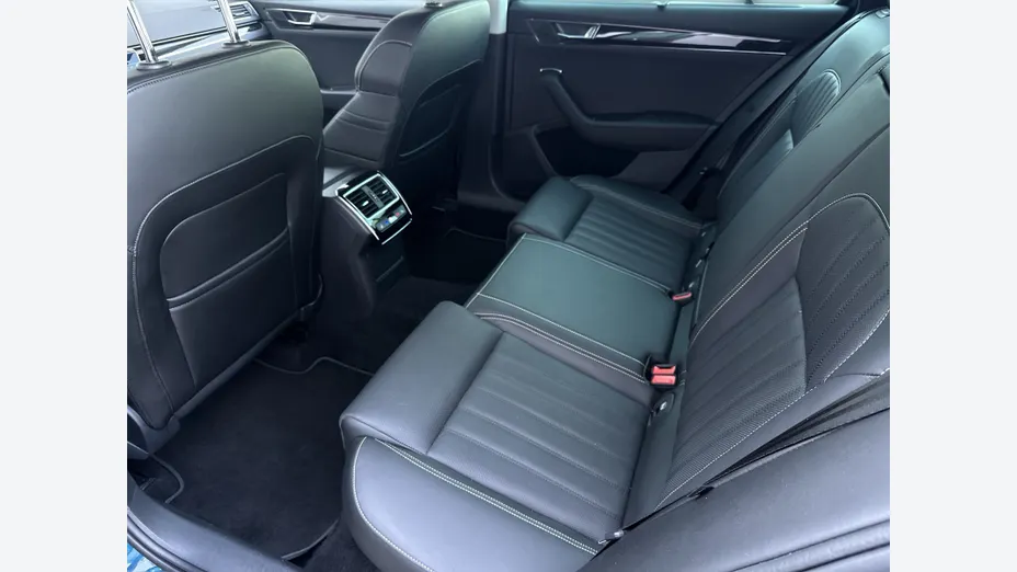 SKODA Superb Superb 2.0 TDI SCR L&K DSG