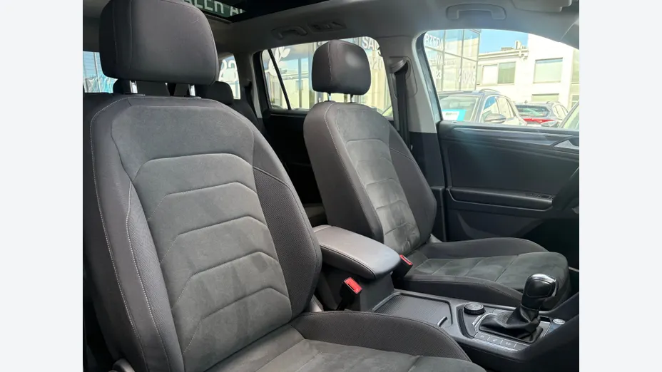 VOLKSWAGEN Tiguan Allspace -