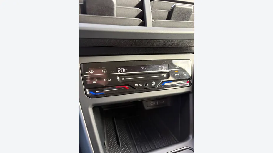 VOLKSWAGEN Taigo Taigo 1.0 TSI Life