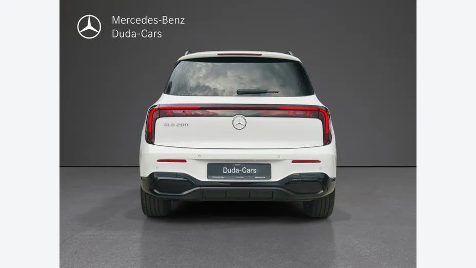 MERCEDES-BENZ GLB -