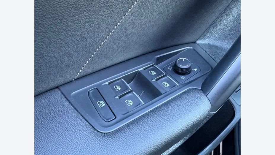 VOLKSWAGEN Tiguan Allspace -