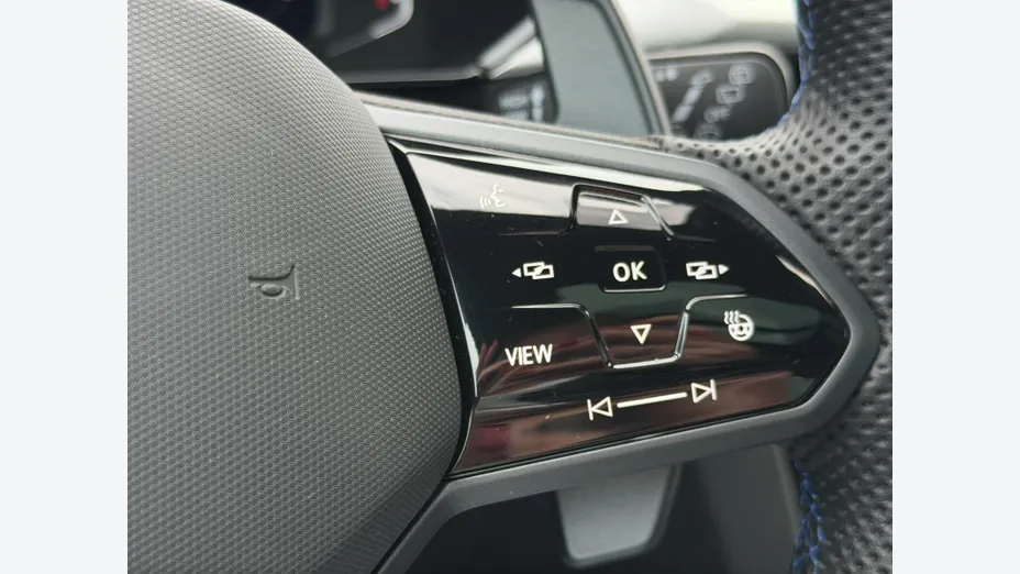 VOLKSWAGEN Arteon Arteon 2.0 TSI 4Motion R DSG