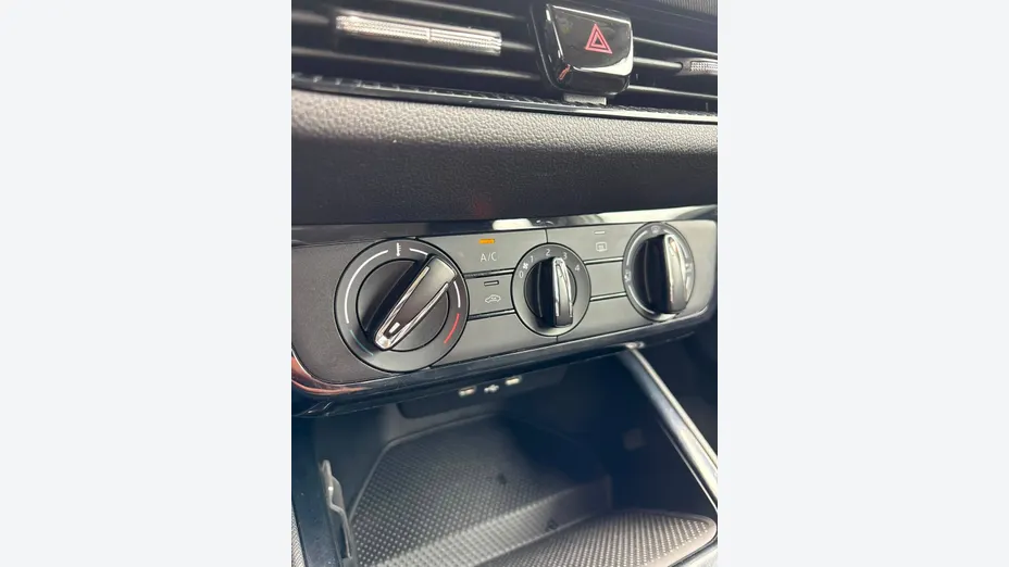SKODA Fabia Fabia 1.0 Ambition