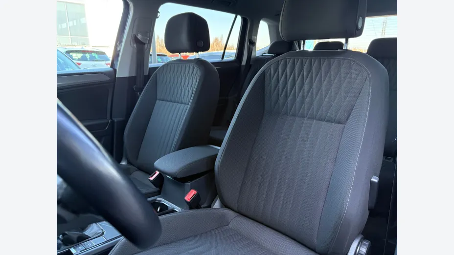 VOLKSWAGEN Tiguan Allspace -