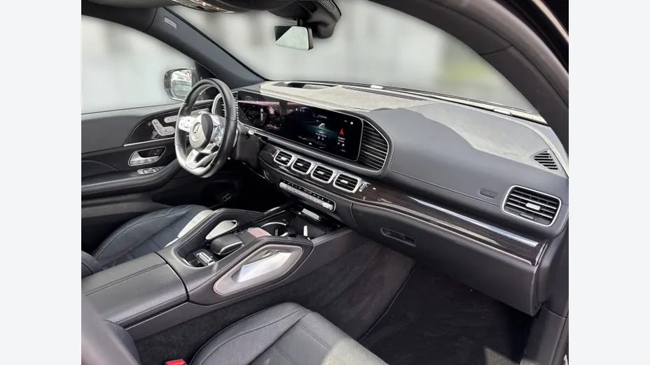 MERCEDES-BENZ GLS -