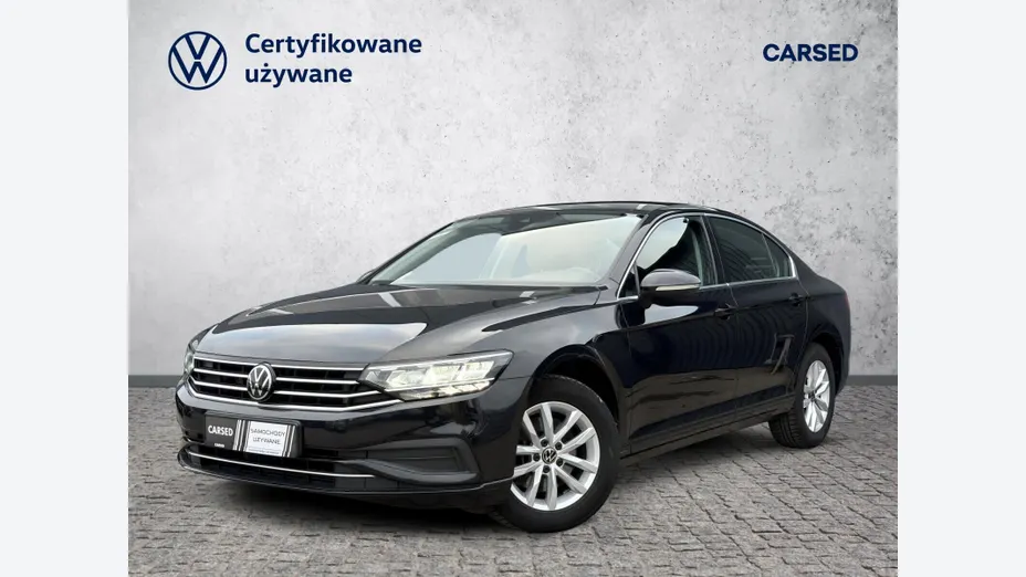 VOLKSWAGEN Passat -