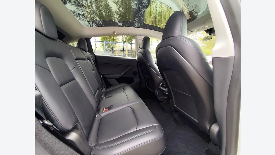 TESLA Model Y Y RWD
