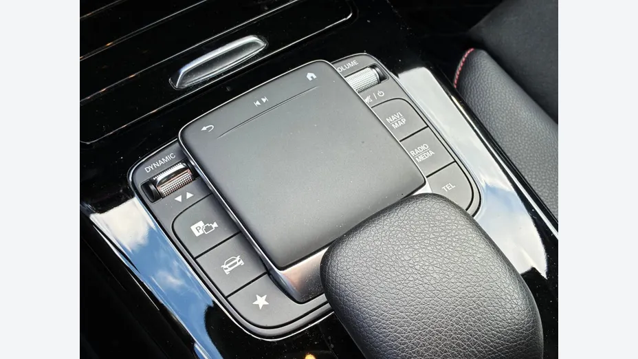 MERCEDES-BENZ A Klasa A 180 Style 7G-DCT