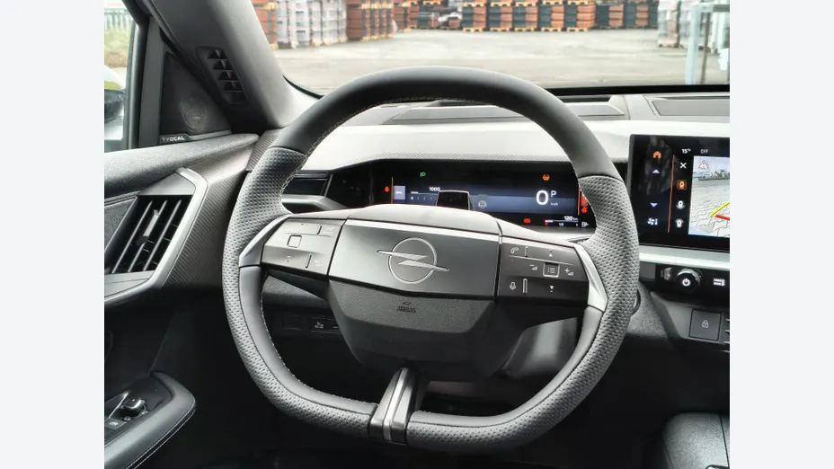 OPEL Grandland -
