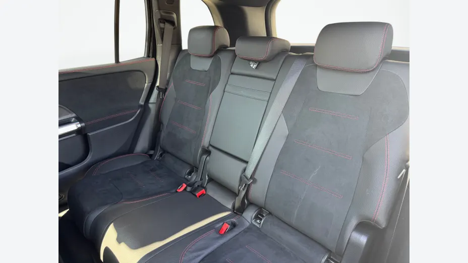 MERCEDES-BENZ GLB GLB 200 d AMG Line 8G-DCT