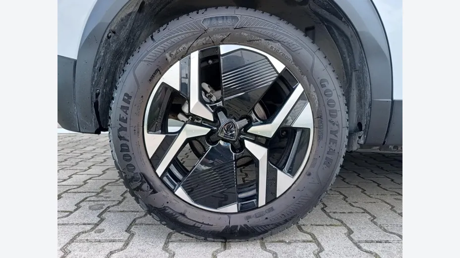 PEUGEOT 2008 2008 PureTech 130 Allure S&S EAT8