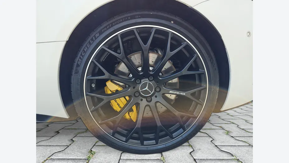 MERCEDES-BENZ SL AMG SL 63