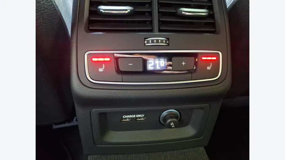 AUDI S5 -
