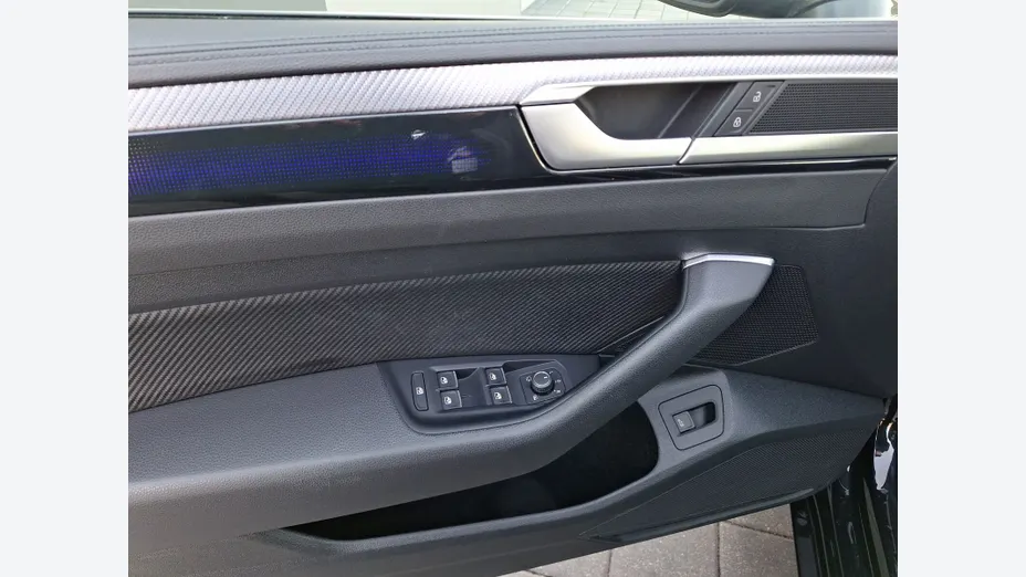 VOLKSWAGEN Arteon Arteon 2.0 TSI 4Motion R DSG