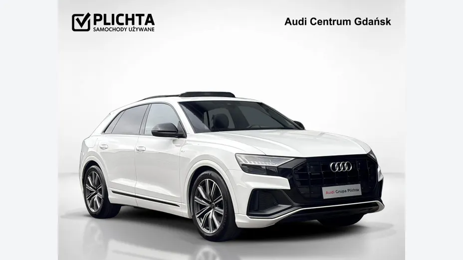 AUDI Q8 -