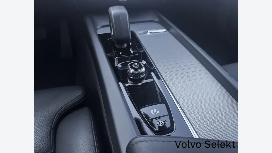 VOLVO V60 V60 B4 B Plus Dark aut