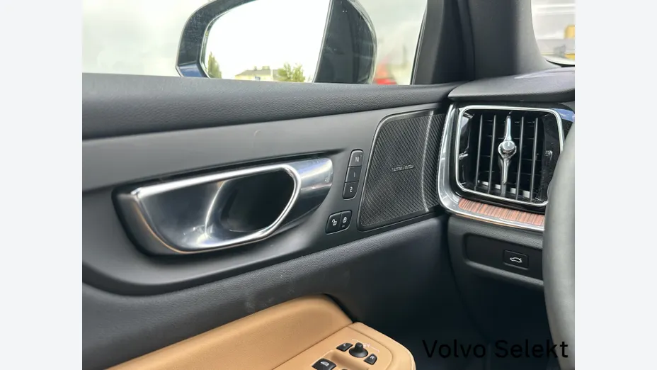 VOLVO V60 V60 B4 B Plus Dark aut