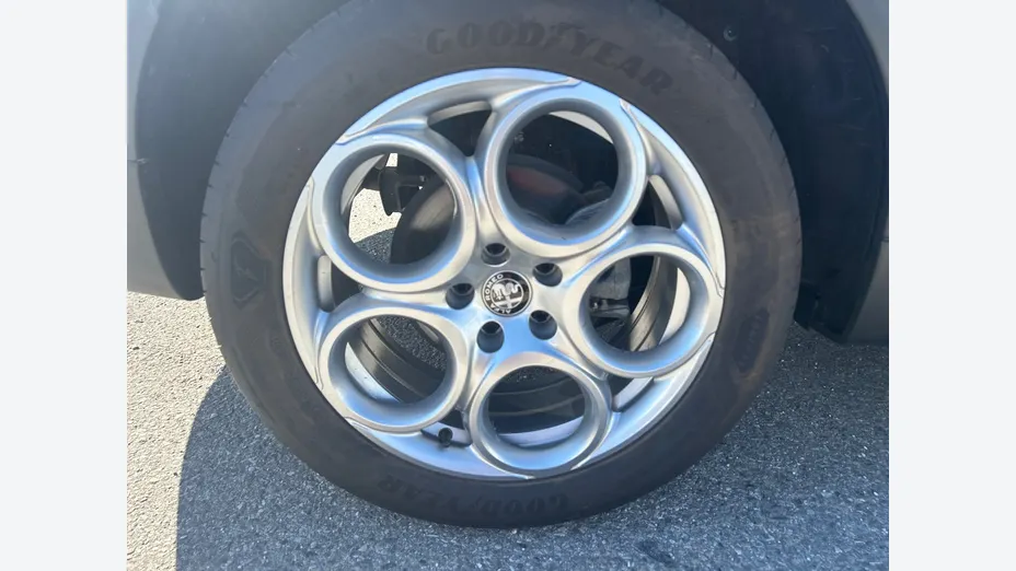 ALFA ROMEO Tonale -