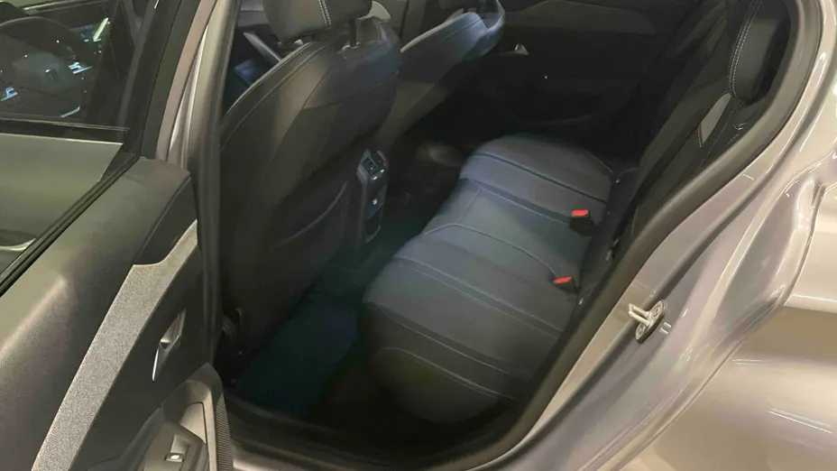 PEUGEOT 308 -