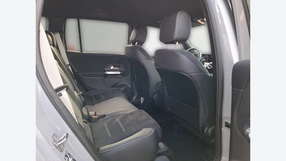 MERCEDES-BENZ GLB GLB 200 mHEV AMG Line 7G-DCT