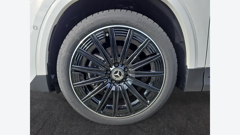 MERCEDES-BENZ GLA GLA 200 AMG Line Nowy