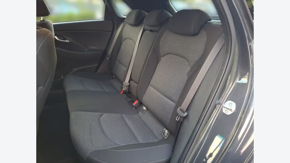 HYUNDAI i30 i30 1.0 T-GDI Smart DCT
