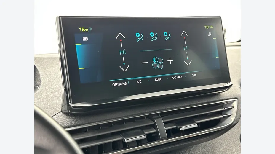 PEUGEOT 3008 -