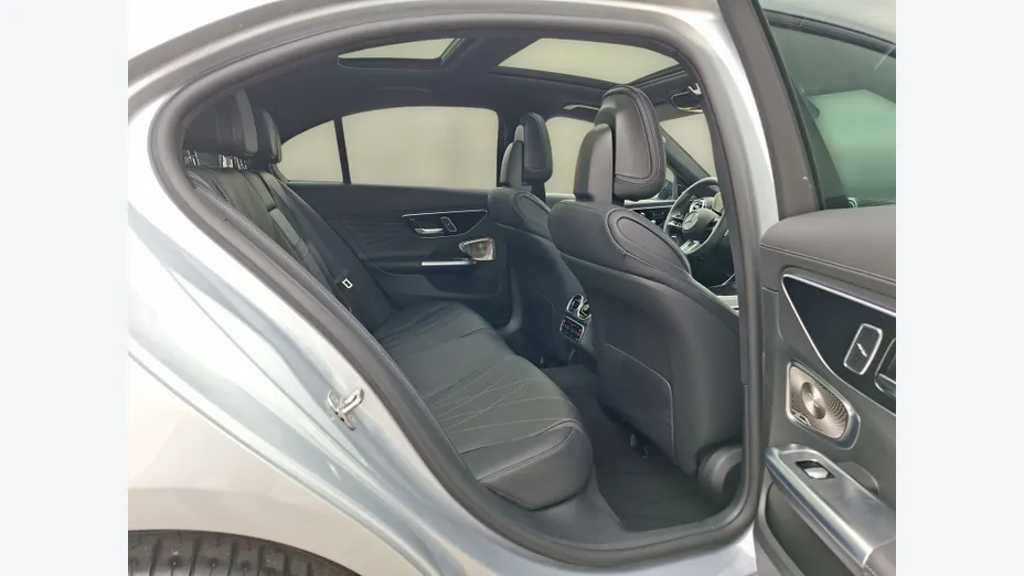 MERCEDES-BENZ C Klasa C 200 mHEV 4-Matic AMG