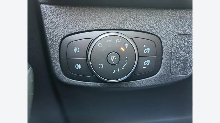 FORD Focus Focus 1.0 EcoBoost mHEV ST-Line X aut