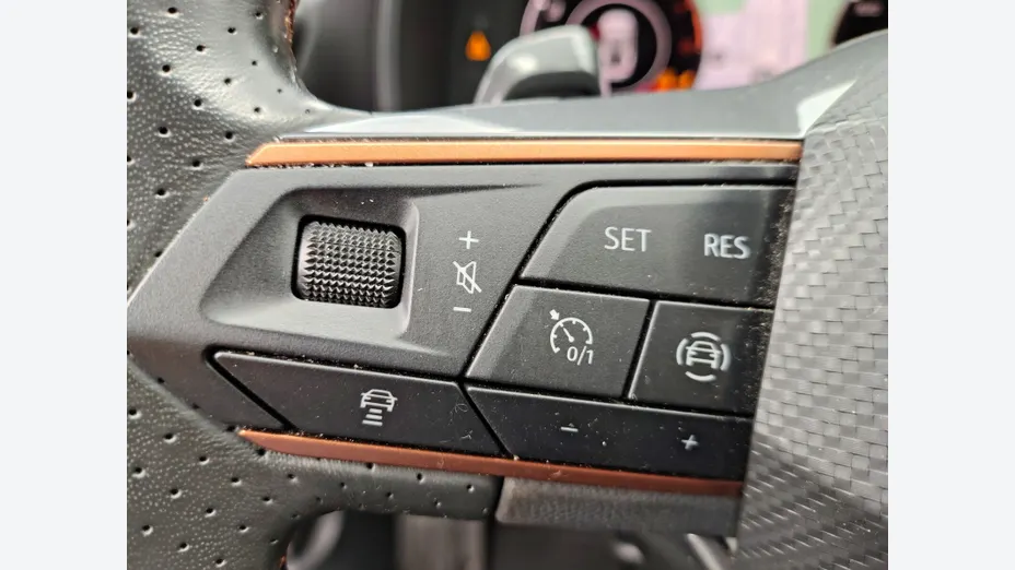 CUPRA Leon Leon 1.5 eTSI DSG