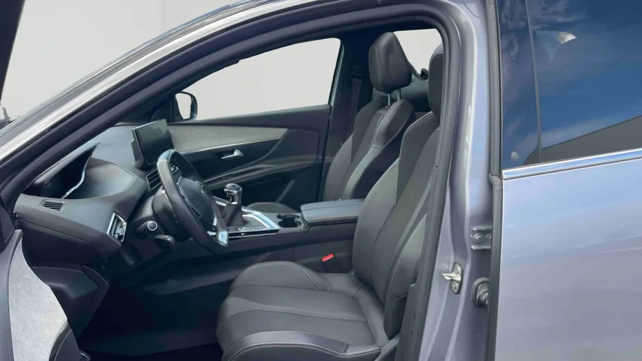 PEUGEOT 3008 -
