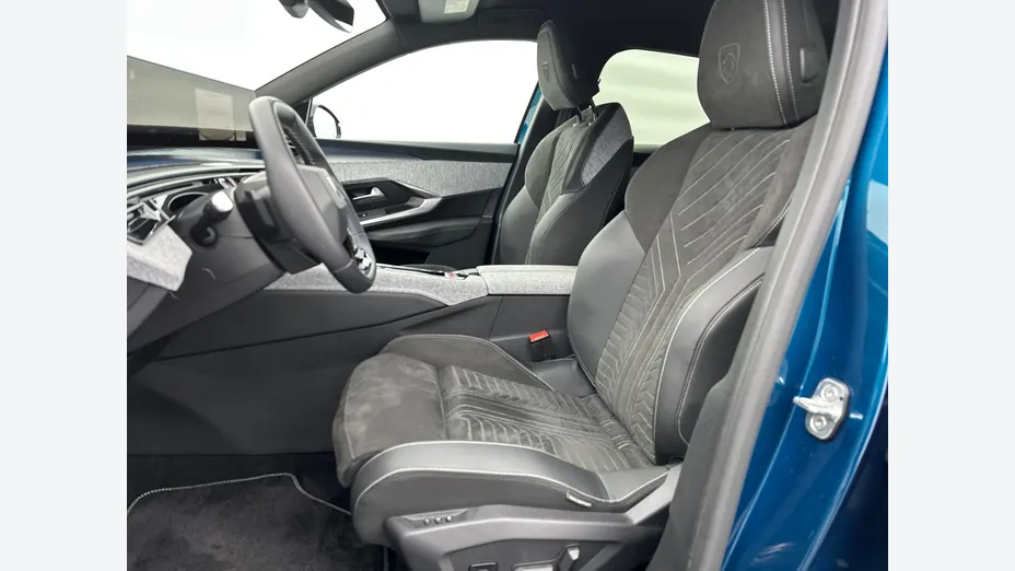 PEUGEOT 3008 -
