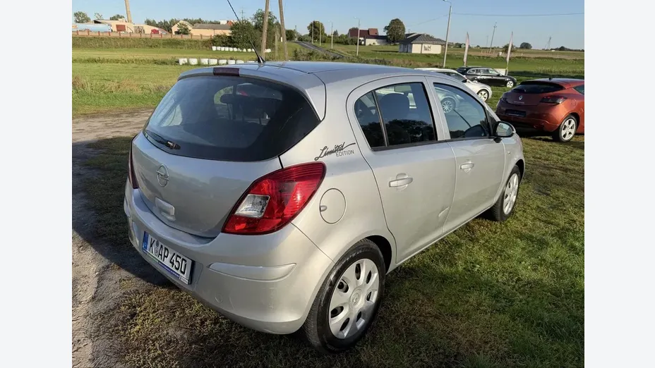 OPEL Corsa -