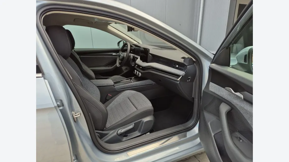 SKODA Superb Superb 1.5 TSI mHEV Drive DSG Nowy